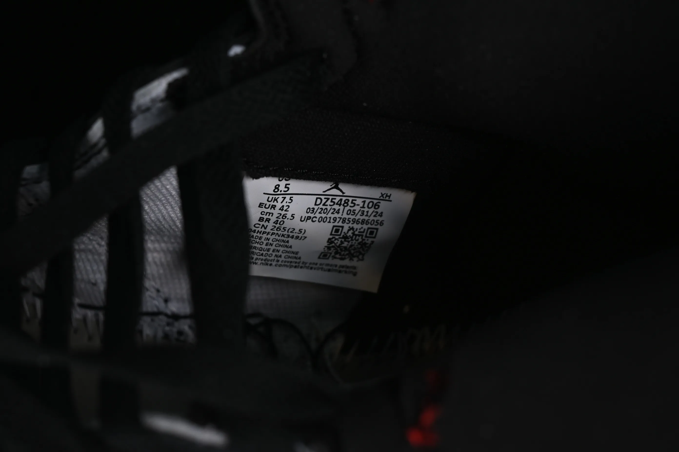 All categories Air Jordan Jordan series basketball shoes Air Jordan 1 High OG version Air Jordan 1 High OG "Black Toe Reimagined" AJ1 Joe 1 new black toe DZ5485-106